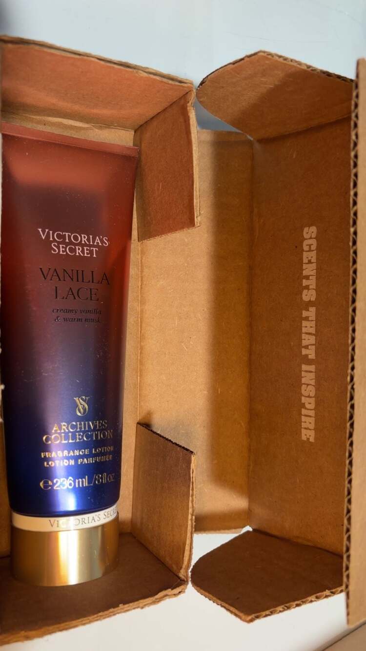 Victoria's Secret Archives Collection Vanilla Lace Fragrance Body Lotion 8 fl oz